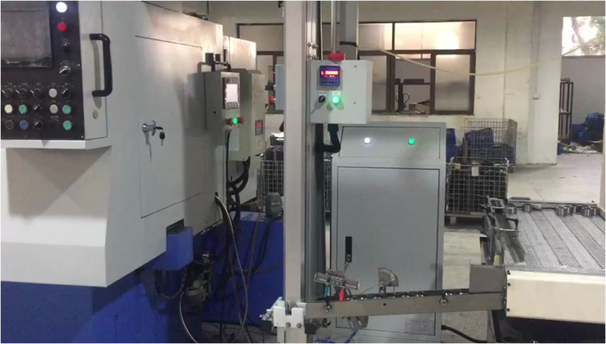 AF25372 فیلترهای سوخت کامیون هپا پلی استر فیبر خودرو فیلتر هوای ورودی خودرو 6